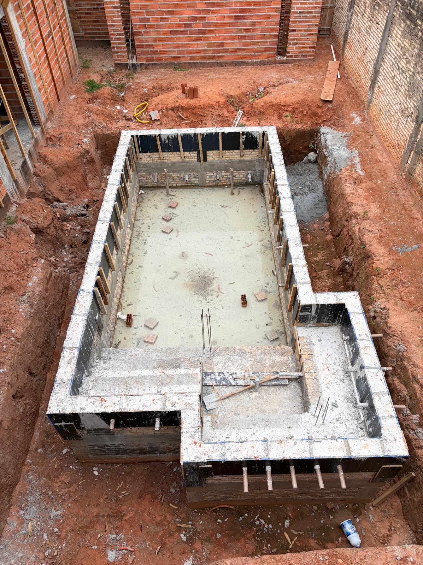 Obra em andamento - Guararapes (3/3)